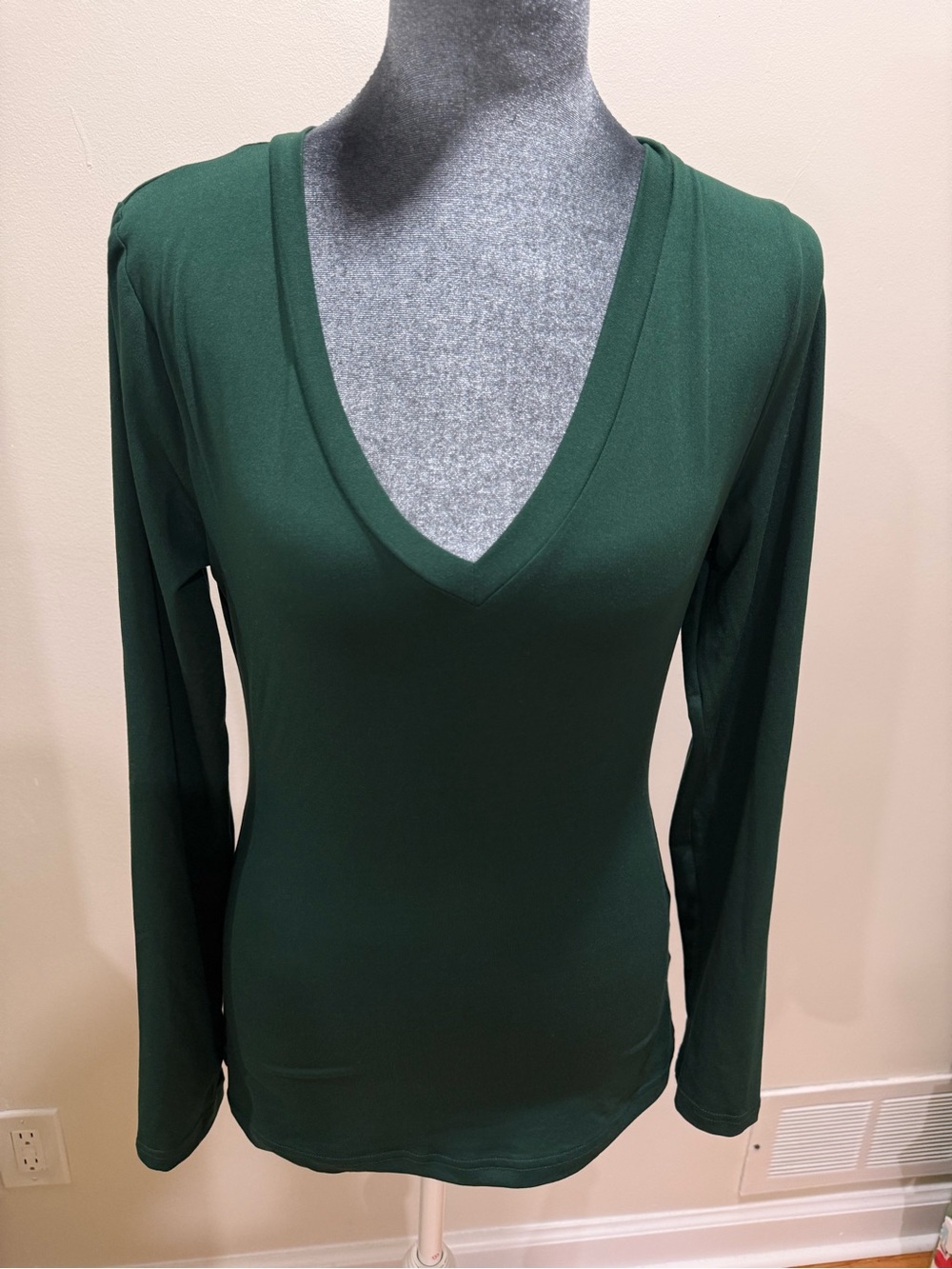 Women's Deep V-Neck Long Sleeve Top in Forest Green
